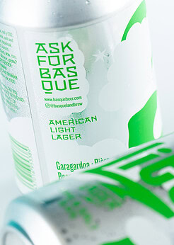 cerveza premium light lager lima y sal basqueland lite lime salt lata 330ml detalle trasero