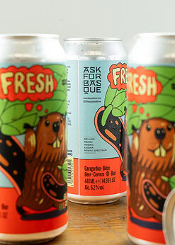 cerveza artesanal basqueland busy beavers hazy india pale ale lata ilustración marcos navarro