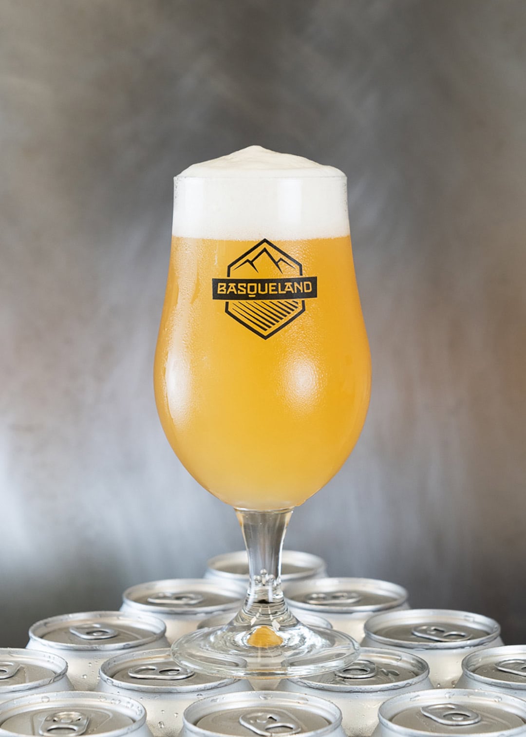 cerveza artesanal basqueland starburster hazy india pale ale lata ilustración marcos navarro